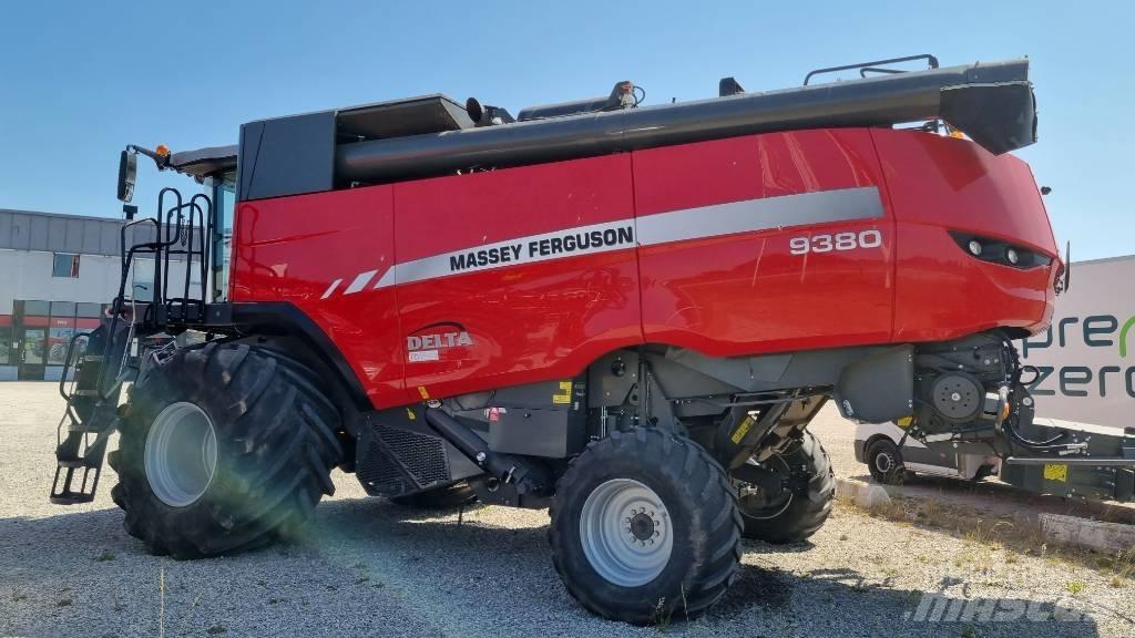 Massey Ferguson 9380 聯合收穫機