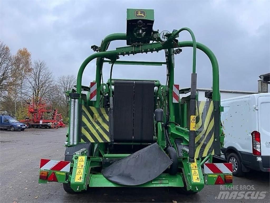 John Deere C451R 圓型牧草打包機