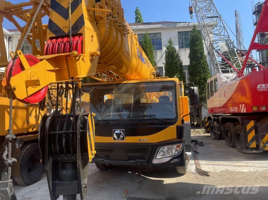 XCMG QY70K 越野起重機