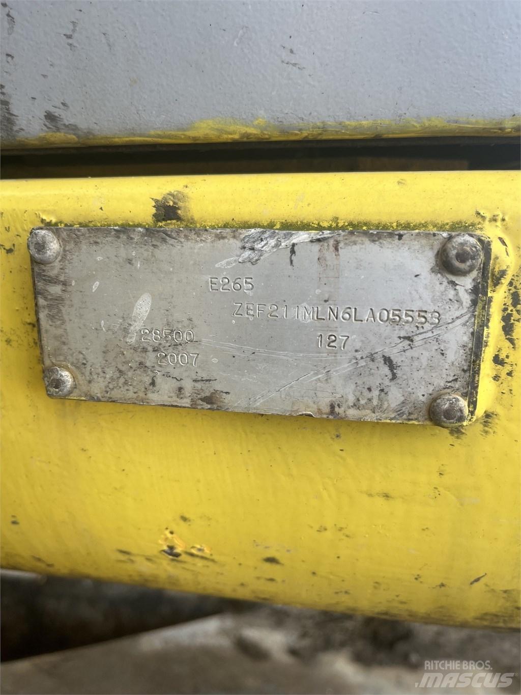 New Holland E 265 B 履帶式 挖土機/掘鑿機/挖掘機