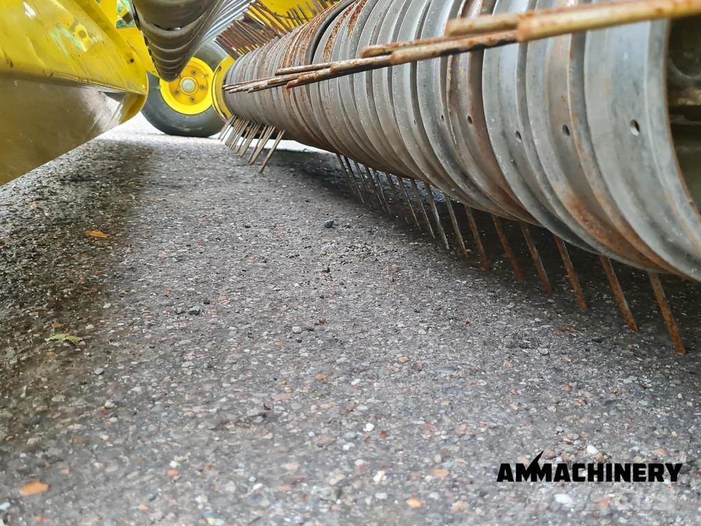 John Deere 9900 i 牧草收穫機