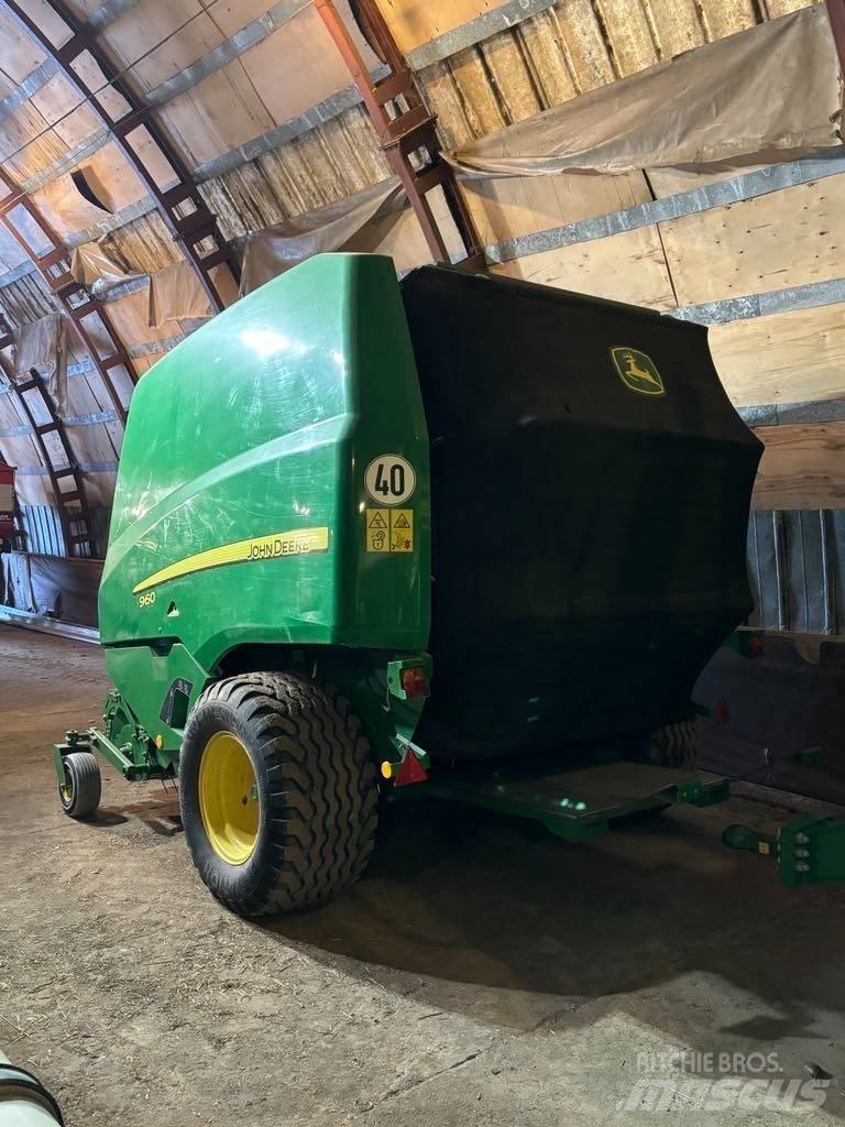 John Deere 960 圓型牧草打包機