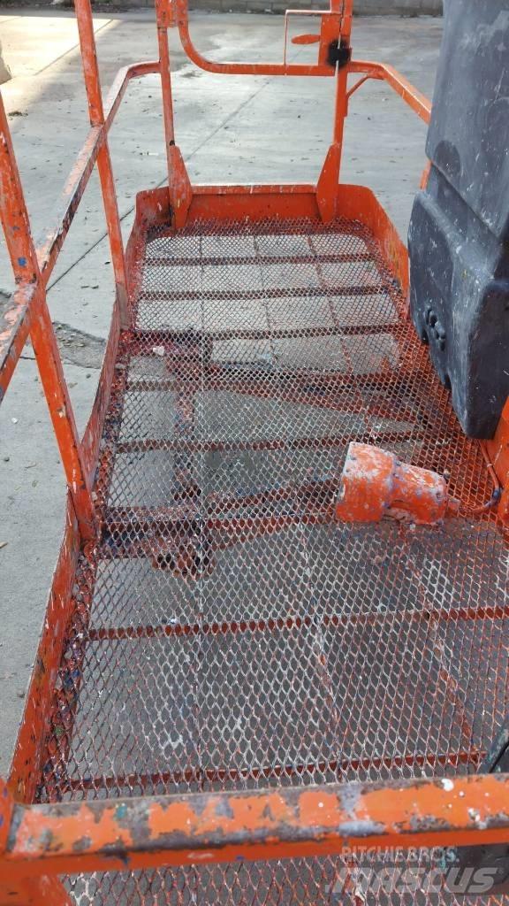 JLG 860 SJ 伸縮臂高空作業車