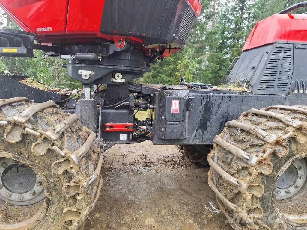 Komatsu 931XC 收穫機