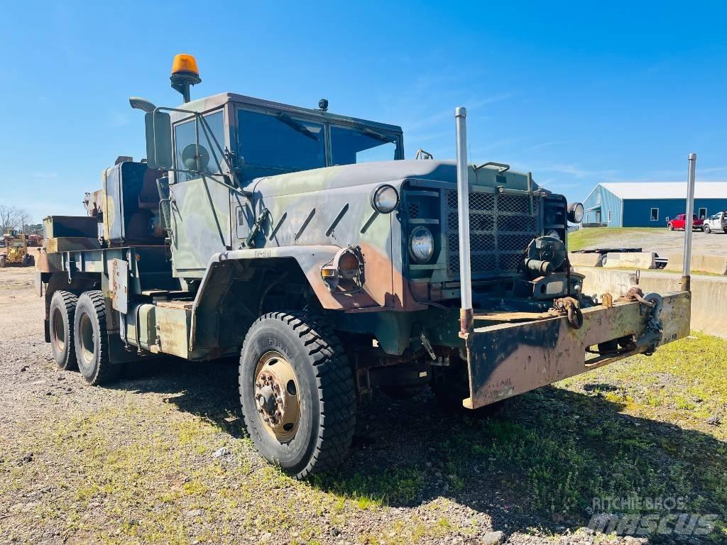 AM General M936 救援車