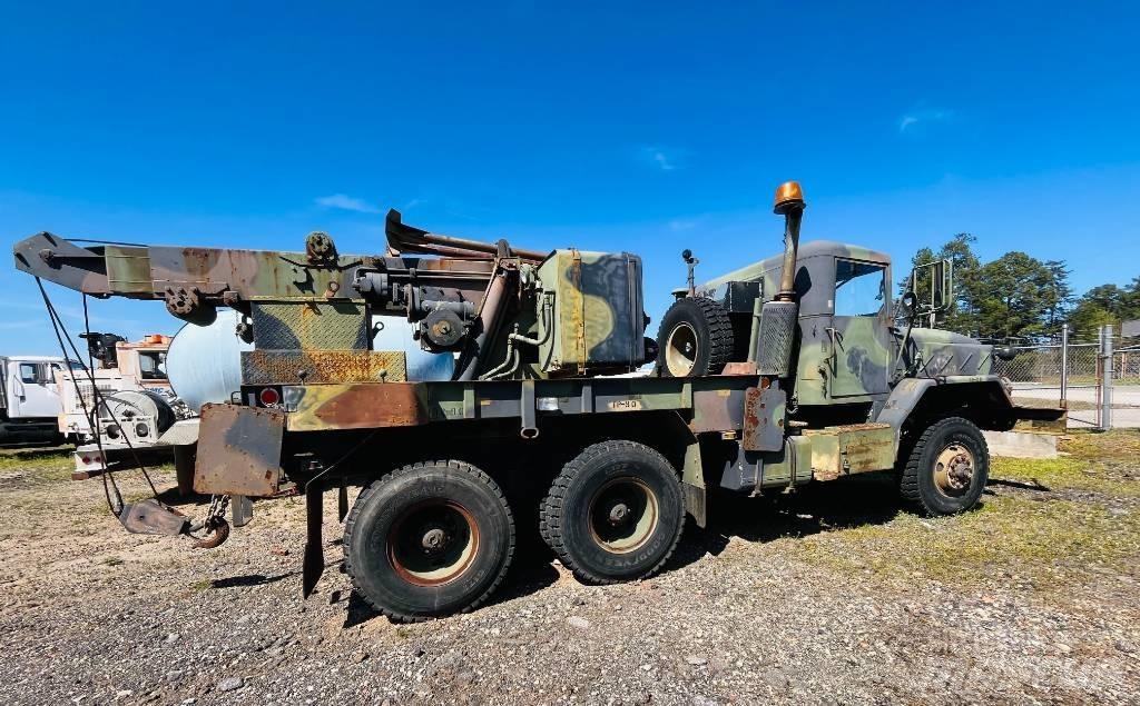 AM General M936 救援車