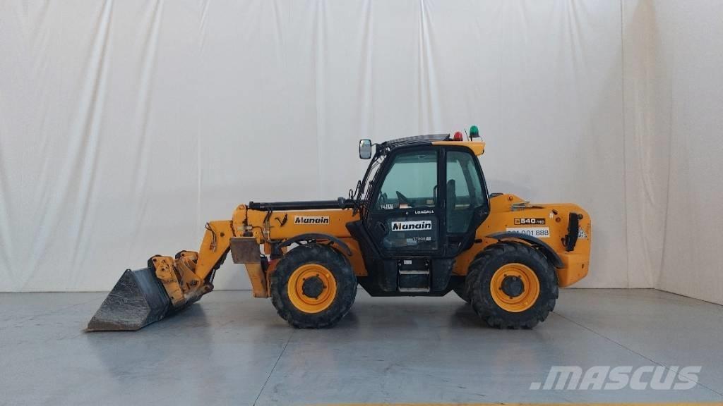 JCB 540-140 伸縮臂操作車