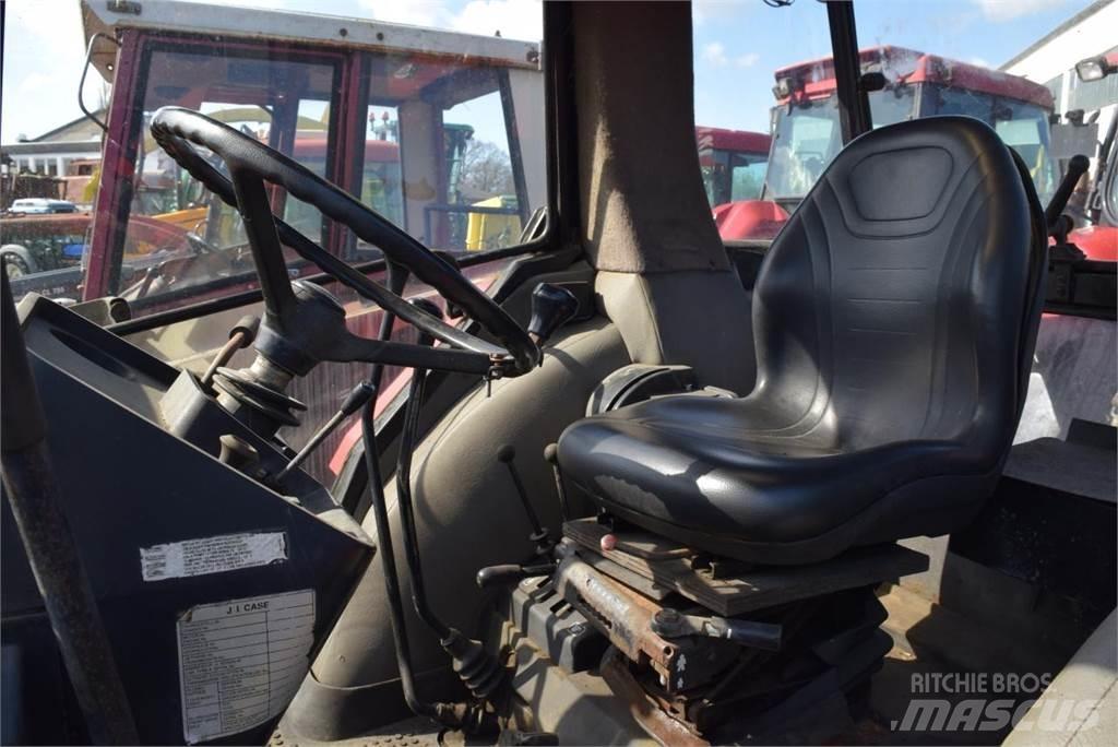 Case IH 844 XL 曳引機