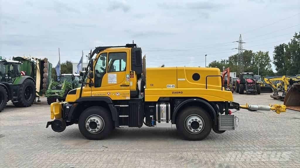 Unimog U423 商用底盤車