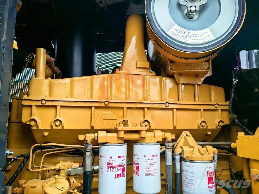 Shantui SD 32 履帶推土機