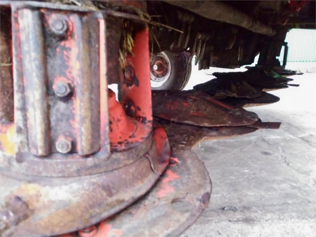 Kuhn FC 302 G 割草調節裝置