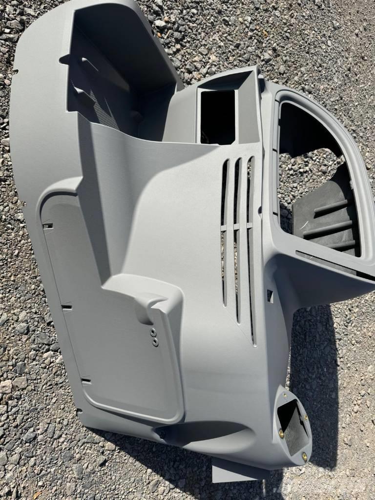 JCB 3 CX Side Panel 駕駛室與內部