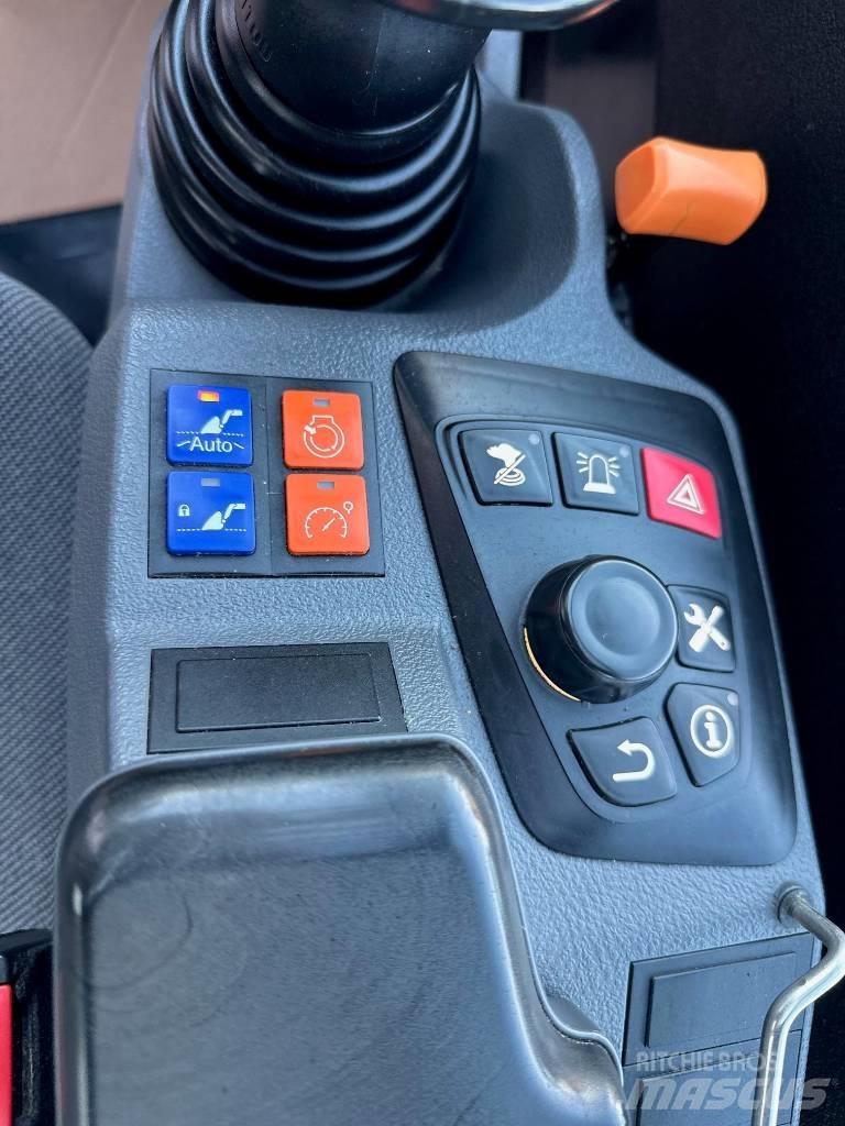 Manitou MLT737-130PS+ 農業用伸縮臂裝載機