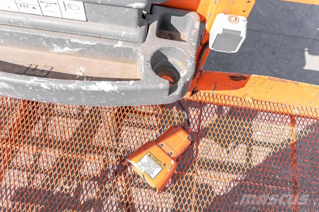 JLG 1500 SJ 伸縮臂高空作業車