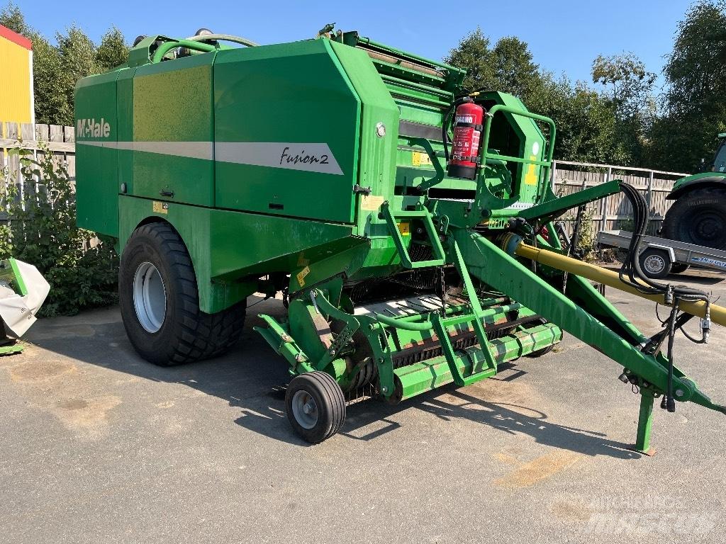 McHale Fusion 2 圓型牧草打包機