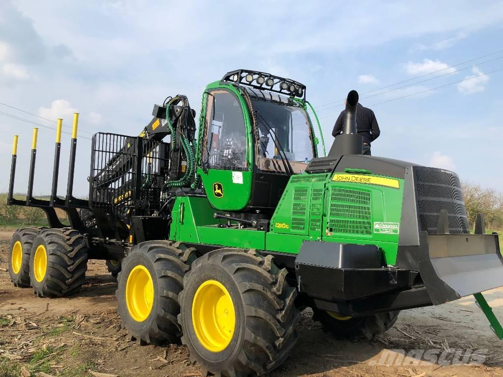 John Deere 1210 G 集運機