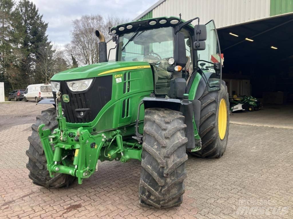 John Deere 6250R 曳引機