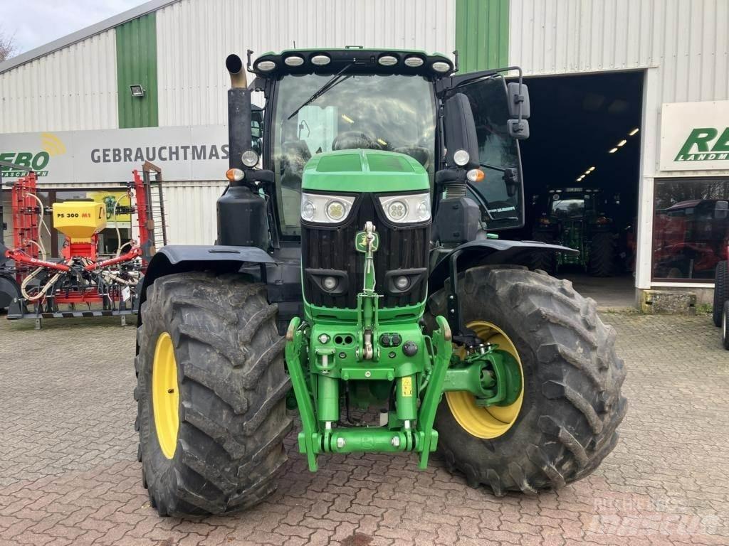 John Deere 6250R 曳引機