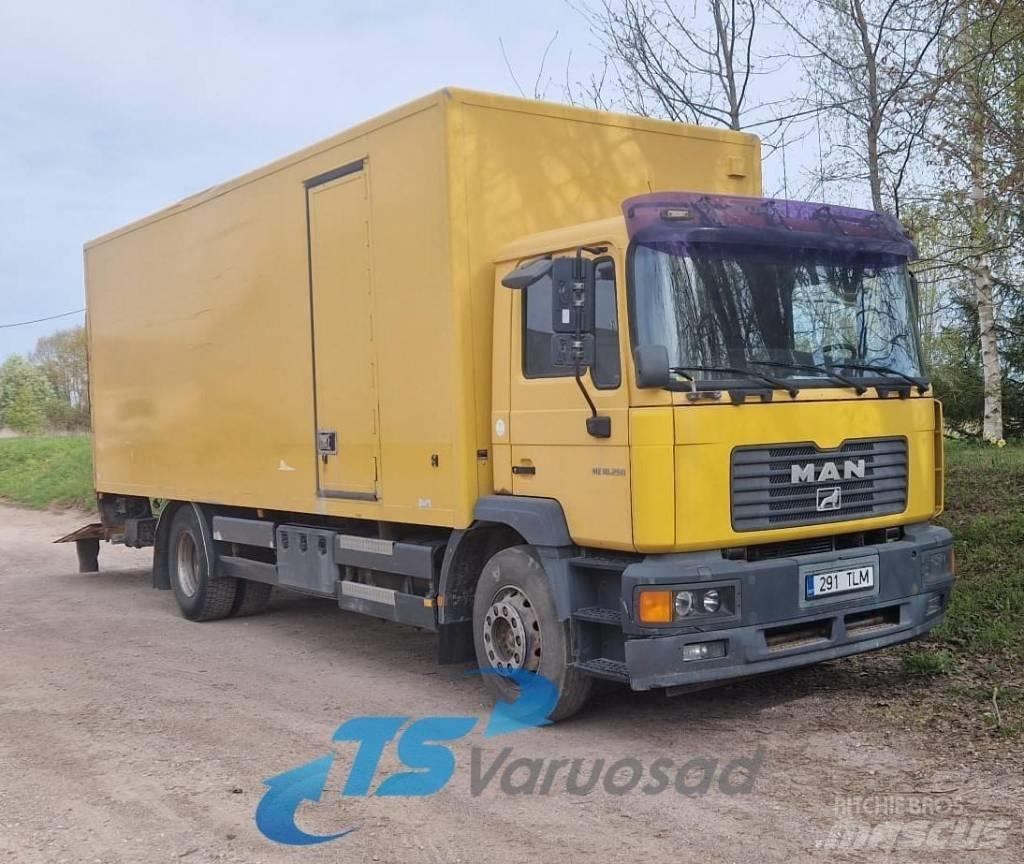 MAN ME 18.250 4x2 BL 貨箱式卡車