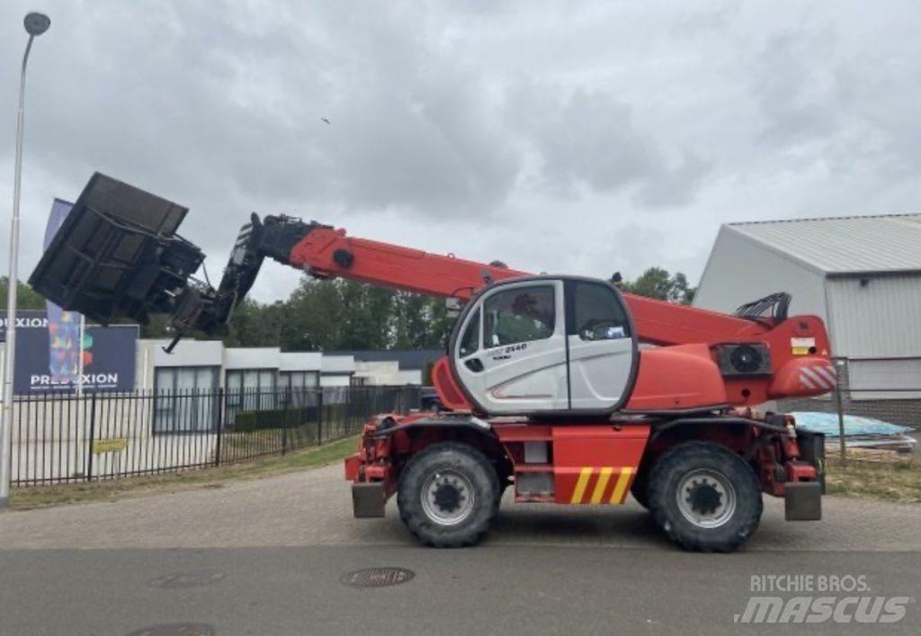 Manitou MRT2540 伸縮臂操作車