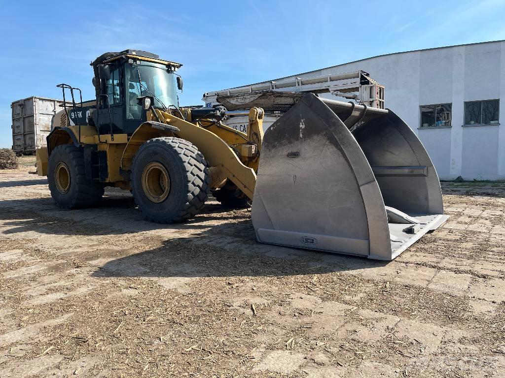CAT 966K 輪胎式裝載機