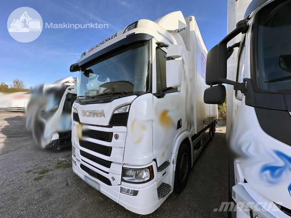 Scania R 580 貨箱式卡車