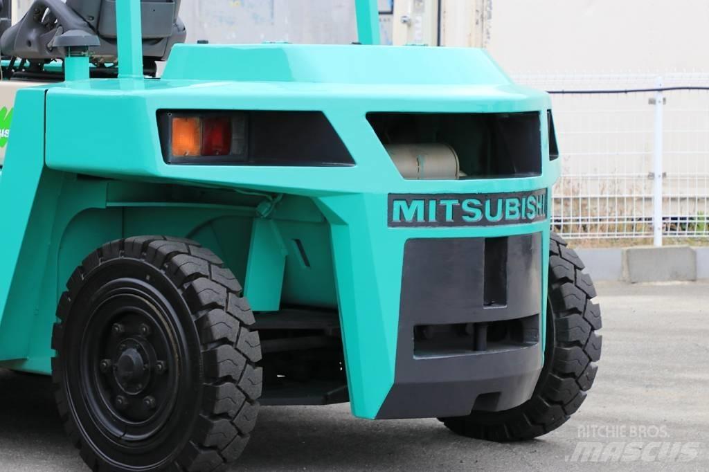 Mitsubishi FD60 柴油卡車