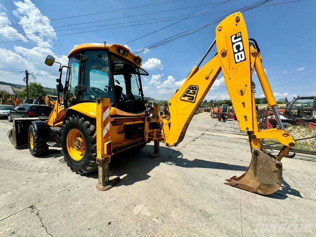 JCB 3CX 反鏟裝載機