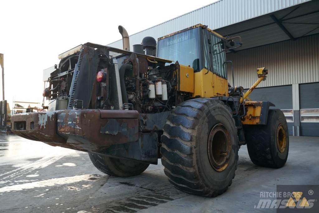 Komatsu WA470-6 輪胎式裝載機