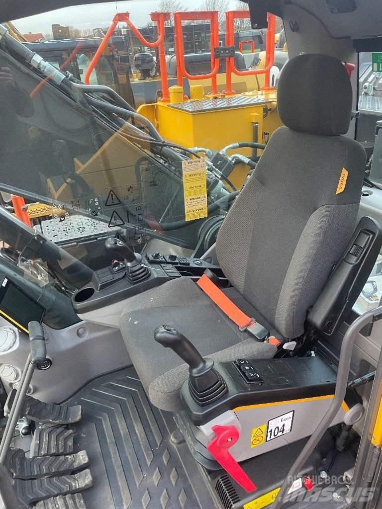 Volvo EC250EL 履帶式 挖土機/掘鑿機/挖掘機