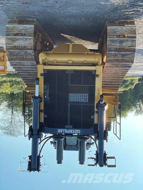CAT D 10 T 履帶推土機