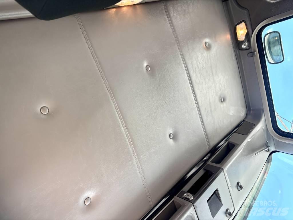 Kenworth T 800 曳引機組件