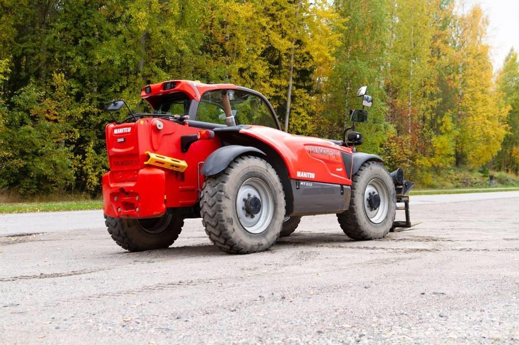 Manitou MT 1335 伸縮臂操作車