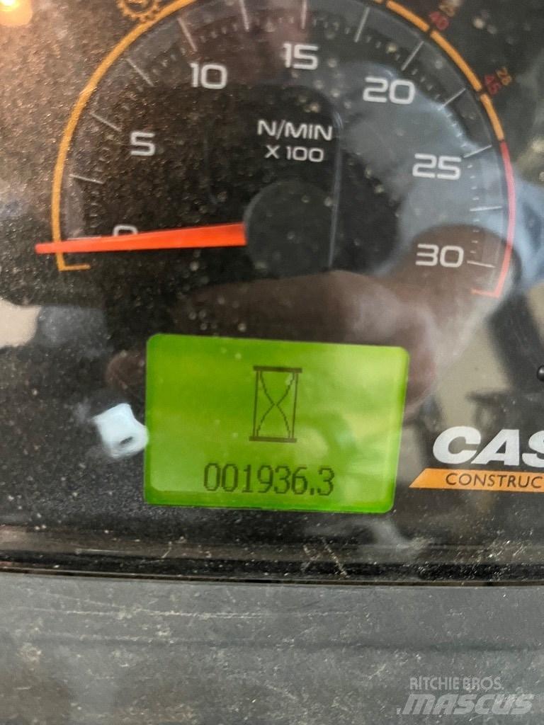 CASE 695 ST 反鏟裝載機