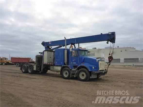 Kenworth T800B 起重機卡車