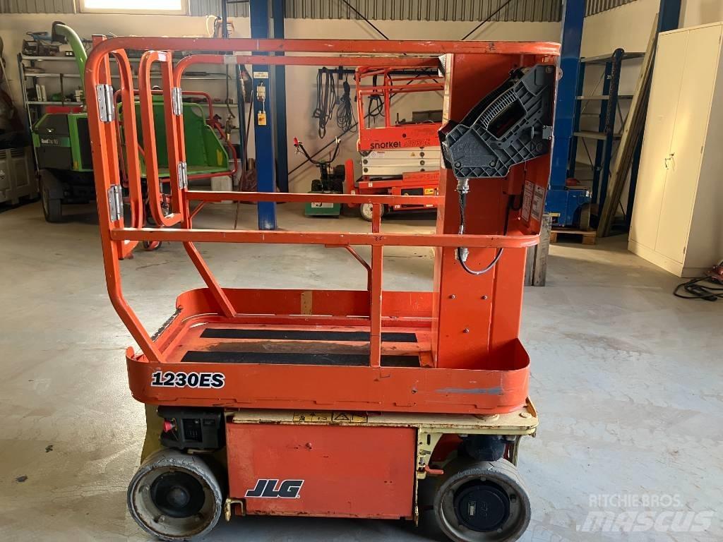 JLG 1230 ES 垂直升降工作台