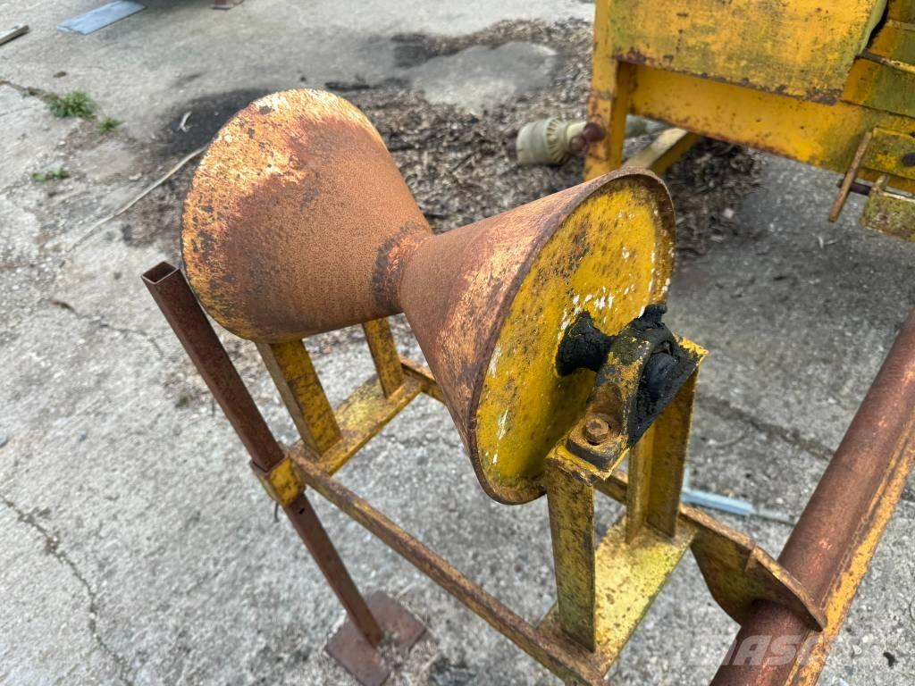  Cundy Peeler 碎木機