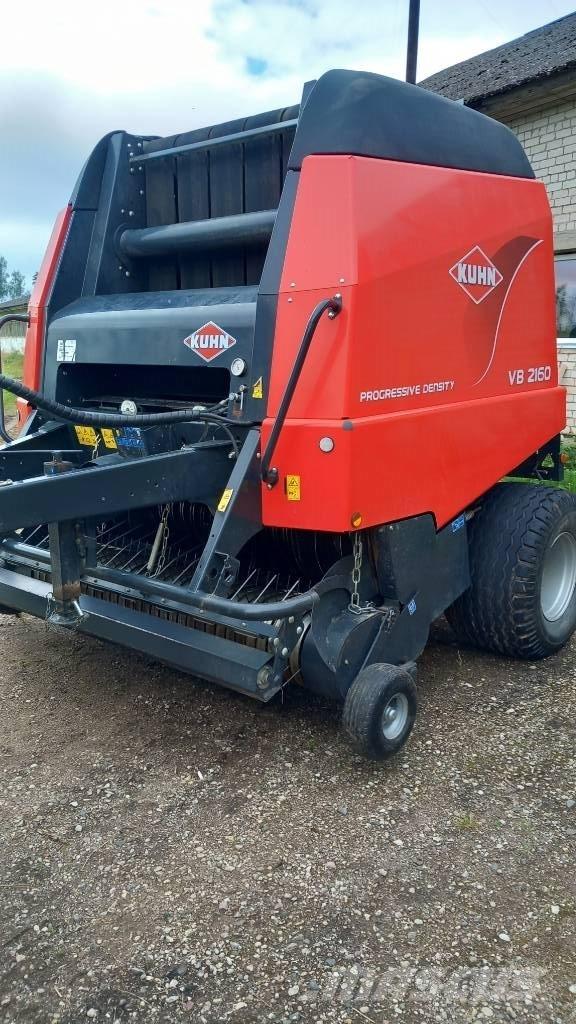 Kuhn VB 2160 圓型牧草打包機