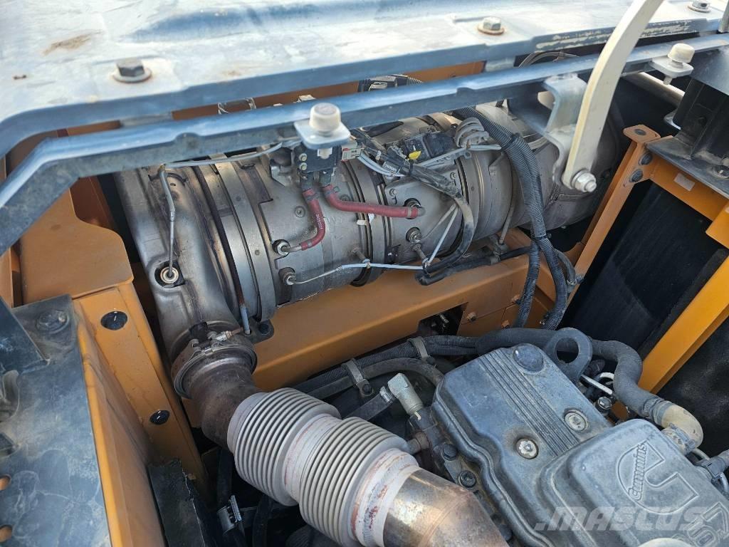 Hyundai HX320A 履帶式 挖土機/掘鑿機/挖掘機