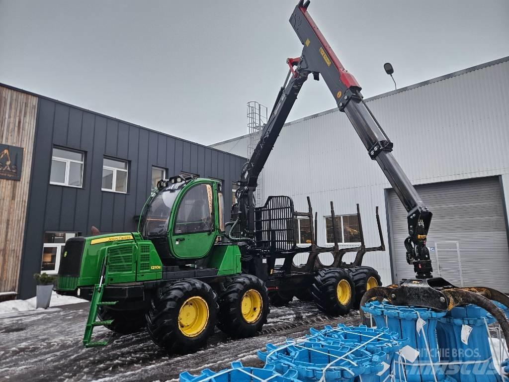 John Deere 1210 E 集運機