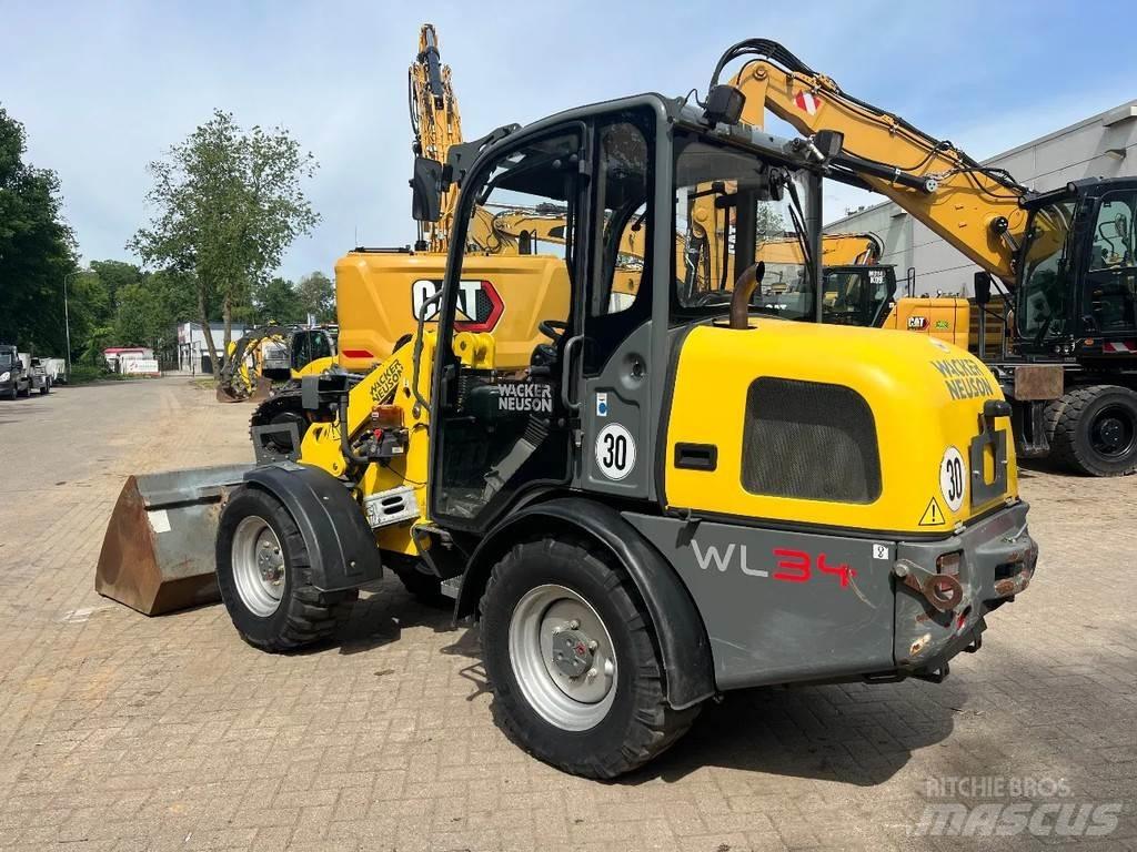 Wacker Neuson WL34 輪胎式裝載機