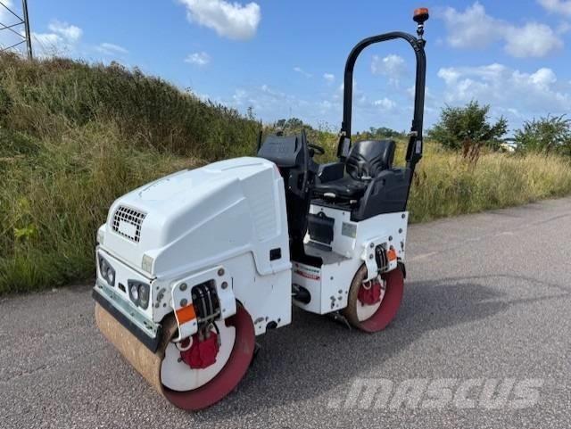 Bomag BW90 AD-5, Vält 雙輪滾壓機