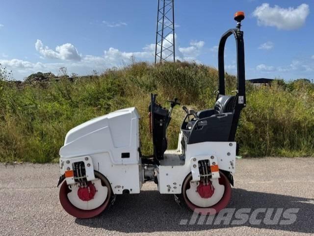 Bomag BW90 AD-5, Vält 雙輪滾壓機