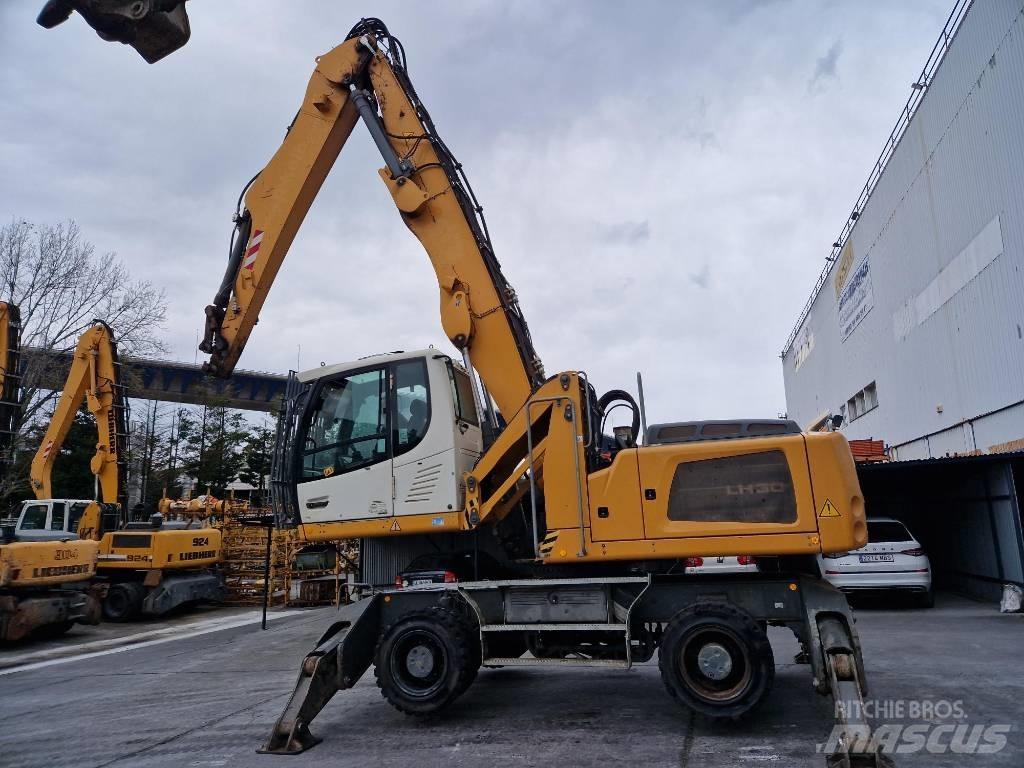 Liebherr LH 30 M 廢棄物/工業用操作車