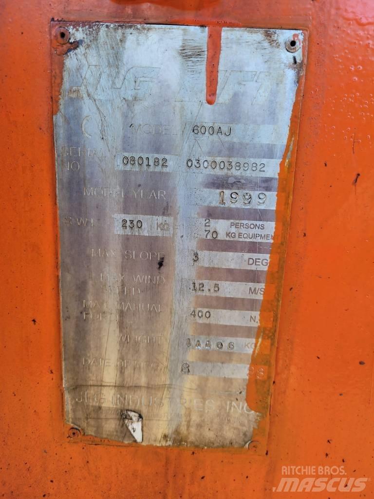 JLG 600 AJ 伸縮臂高空作業車