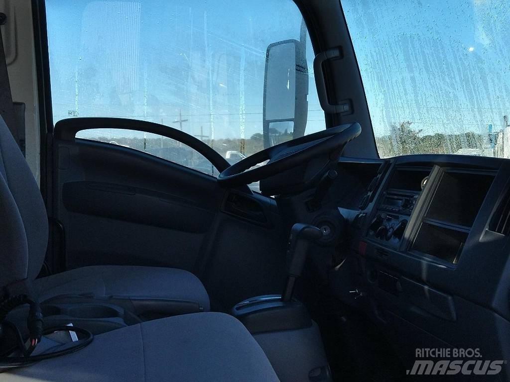 Isuzu NRR 傾卸式卡車