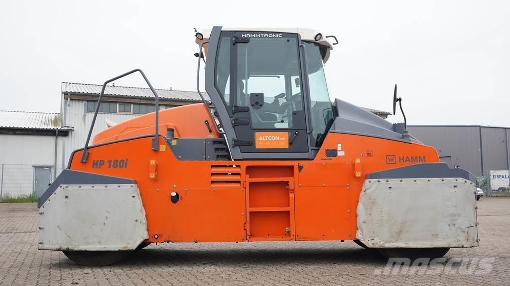 Hamm HP 180I 膠輪滾壓機