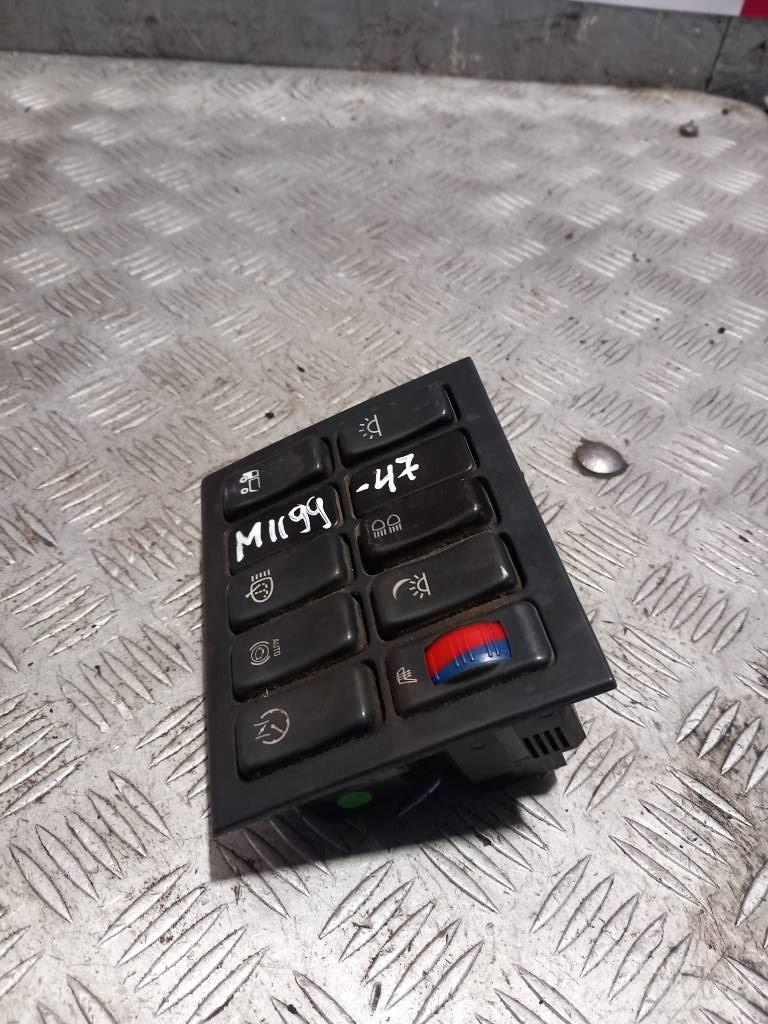 MAN TGM  81617010243 駕駛室與內部