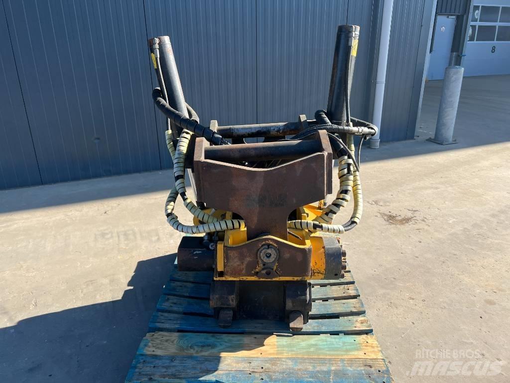 Engcon EC30 - S70 旋轉混合器