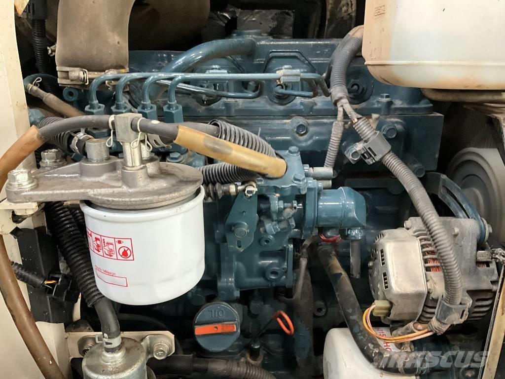 Kubota KX 057-4 小型挖土機/掘鑿機<7t(小型挖掘機)